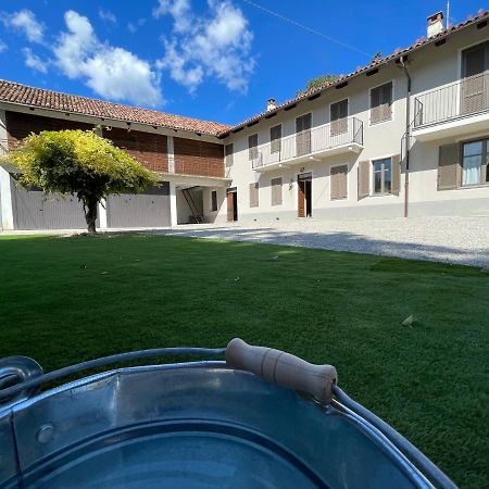 Bed and Breakfast Al Laghetto La Morra Exterior foto