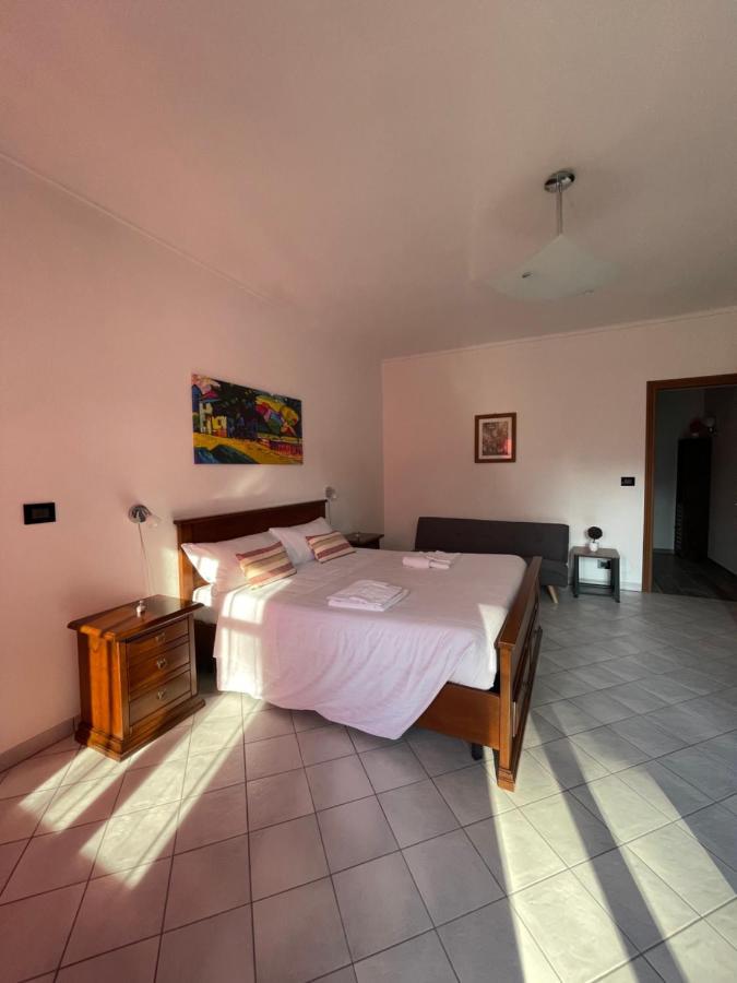 Bed and Breakfast Al Laghetto La Morra Exterior foto